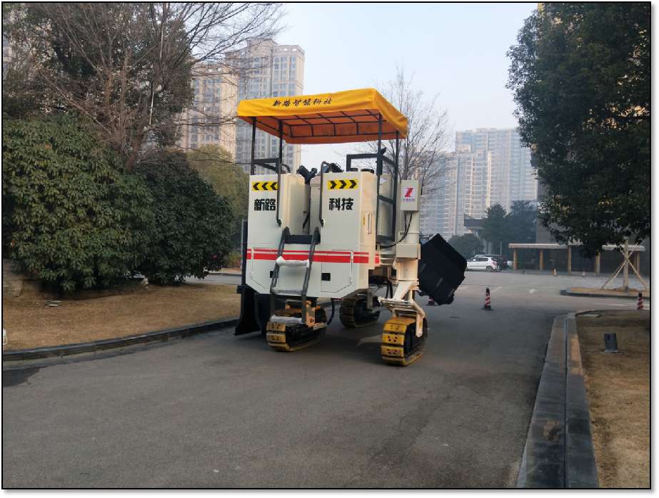要正確使用操作混凝土路緣石滑模攤鋪機，定期對路緣石滑模機進行保養(yǎng)和維護